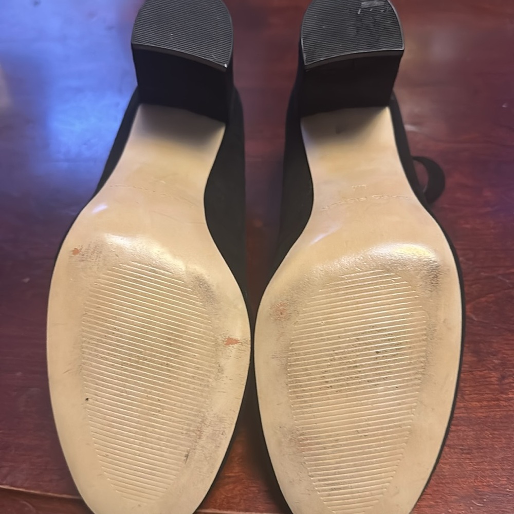 Marc Fisher Black Velvet Heels size 8 exc condition - Picture 7 of 8